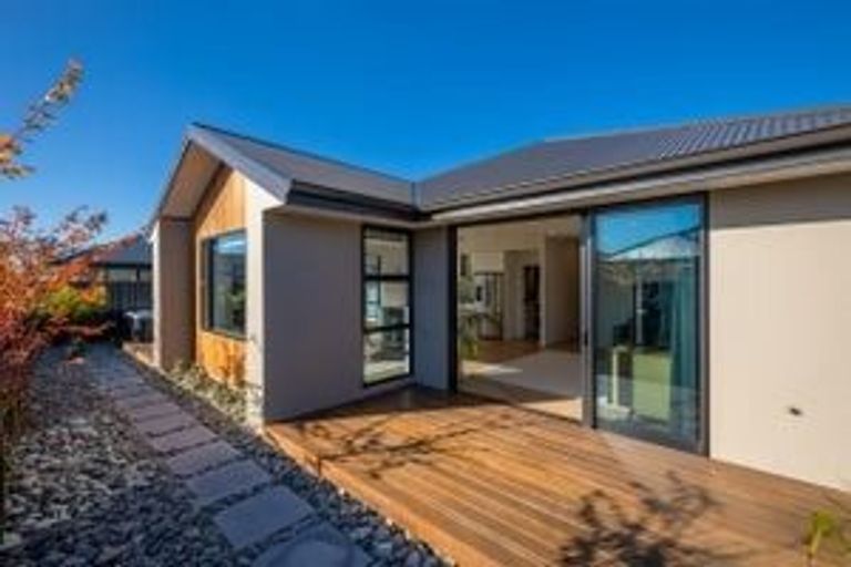 Photo of property in 10 Chertsey Street, Richmond, 7020