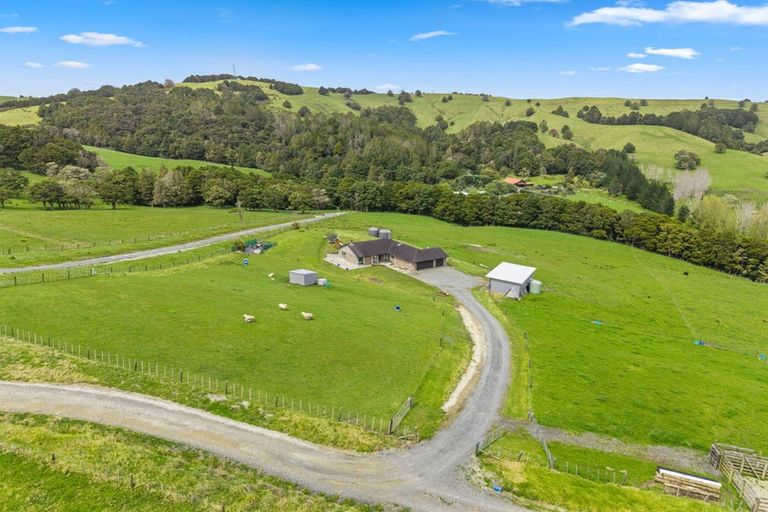 Photo of property in 27 Kaitara Lane, Kaiwaka, 0573