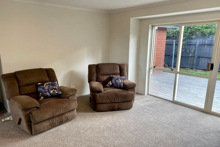 Photo of property in 83a Wilsons Road, Saint Martins, Christchurch, 8022