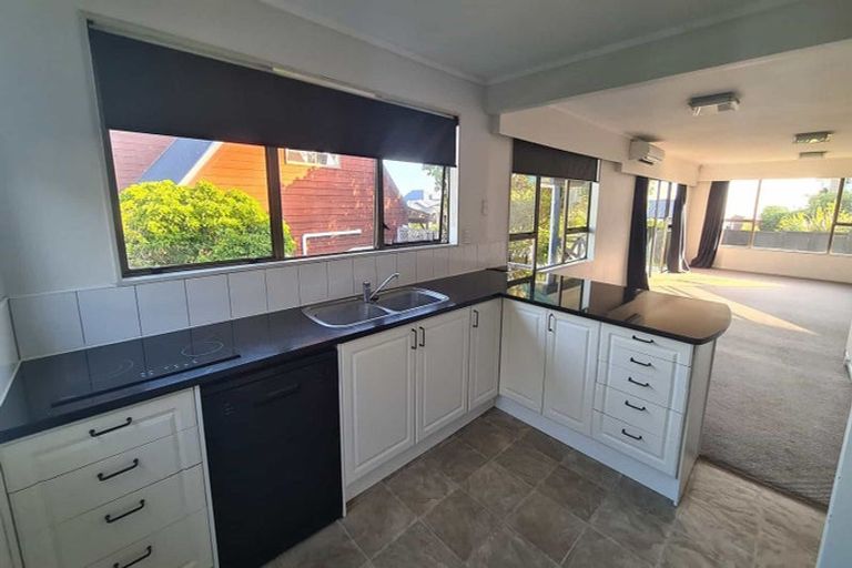 Photo of property in 64 Cypress Drive, Maungaraki, Lower Hutt, 5010