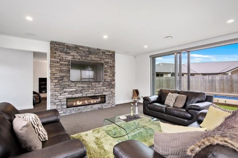 Photo of property in 5 Queenswood Gardens, Mairehau, Christchurch, 8052