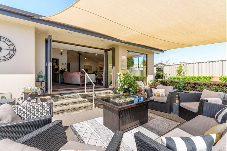 Photo of property in 22 Hood Crescent, Arrowtown, 9302