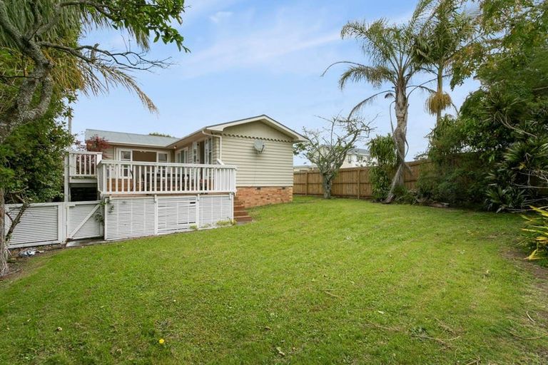 Photo of property in 86 Moa Road, Point Chevalier, Auckland, 1022