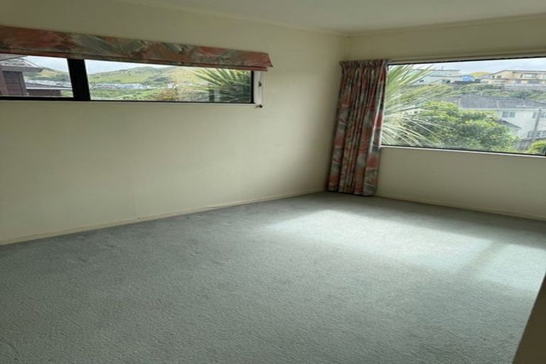 Photo of property in 104 Cortina Avenue, Johnsonville, Wellington, 6037