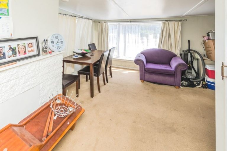 Photo of property in 17 Manuka Street, Castlecliff, Whanganui, 4501