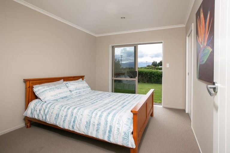 Photo of property in 268 Hughes Line, West Taratahi, Masterton, 5887