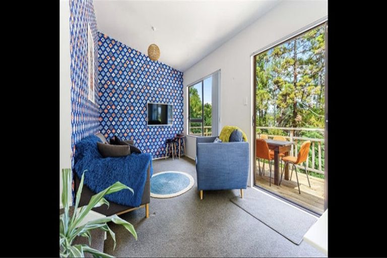 Photo of property in 367 Triangle Road, Henderson, Auckland, 0610