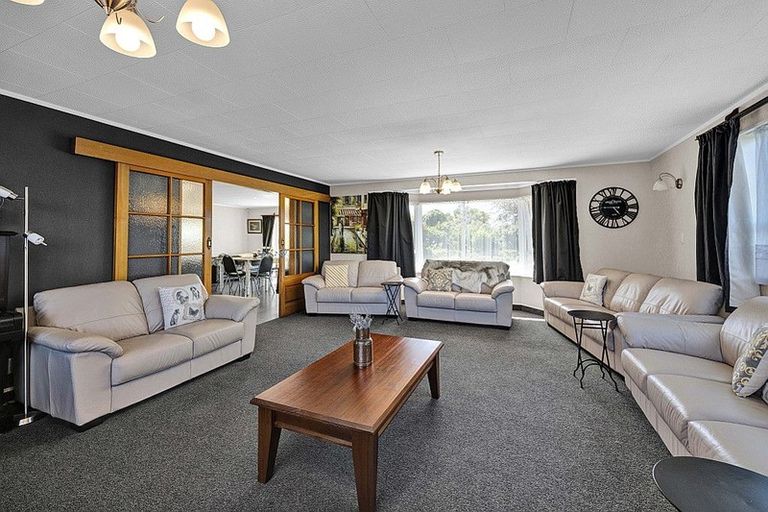 Photo of property in 289 Glover Road, Hawera, 4610