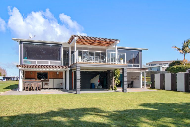 Photo of property in 40 Roretana Drive, Athenree, Katikati, 3177