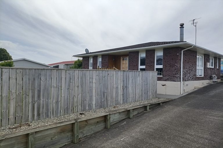 Photo of property in 7 Oleander Place, Bell Block, New Plymouth, 4312