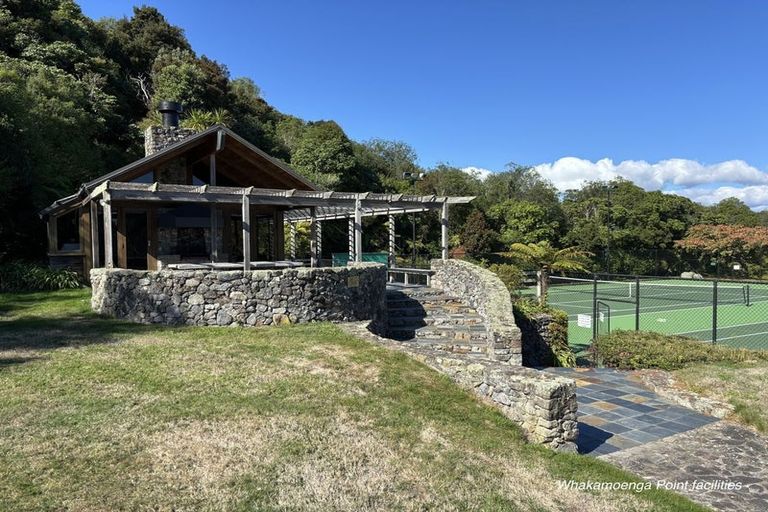 Photo of property in 8 Whakamoenga Point, Acacia Bay, Taupo, 3385