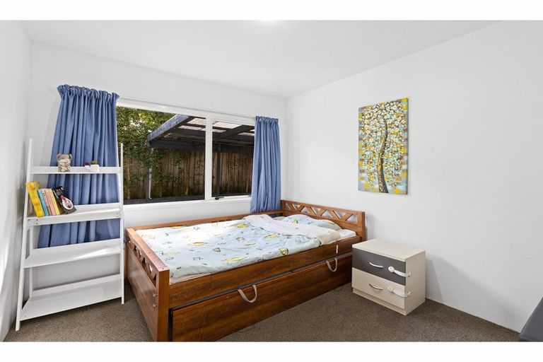 Photo of property in 2a Rata Road, Stanmore Bay, Whangaparaoa, 0932