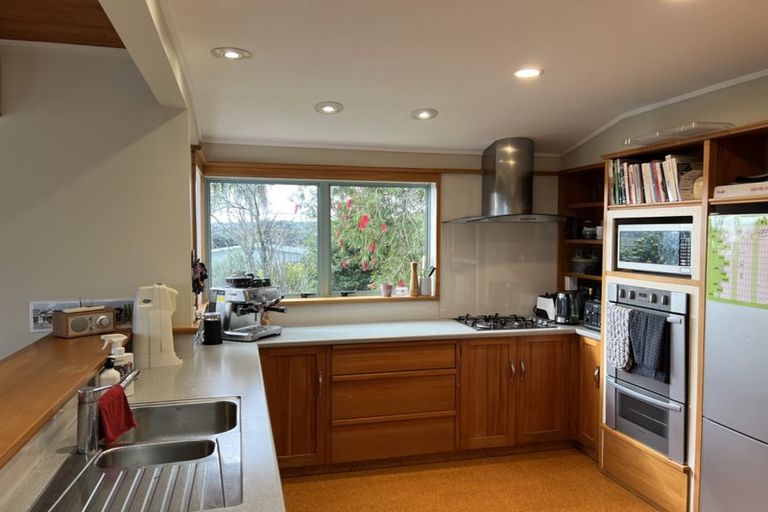 Photo of property in 1/71 Beresford Street, Bayswater, Auckland, 0622