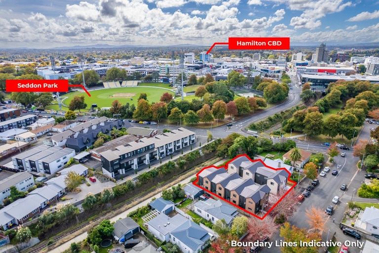 Photo of property in 1/4 Marama Street, Castor Bay, Auckland, 0620