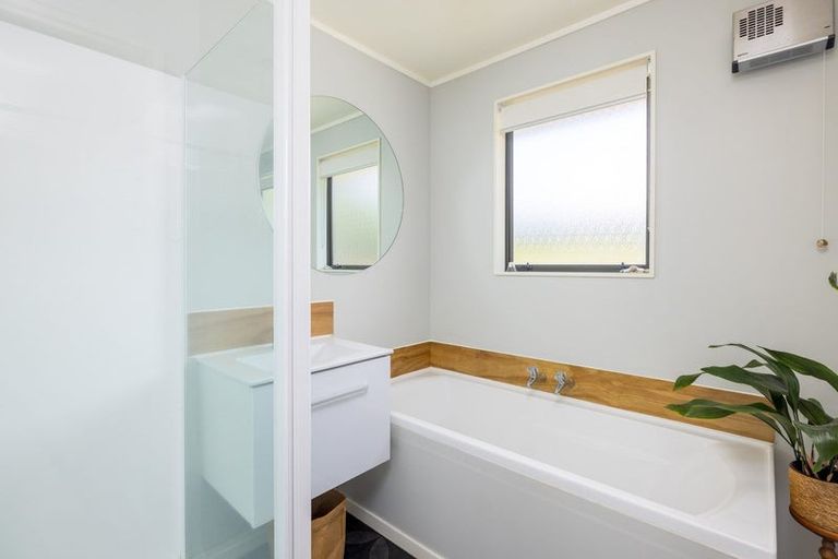 Photo of property in 29 Te Papau Crescent, Diamond Harbour, 8972