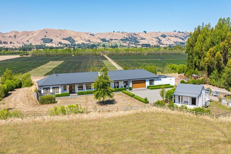 Photo of property in 23 Dakins Road, East Taratahi, Masterton, 5887