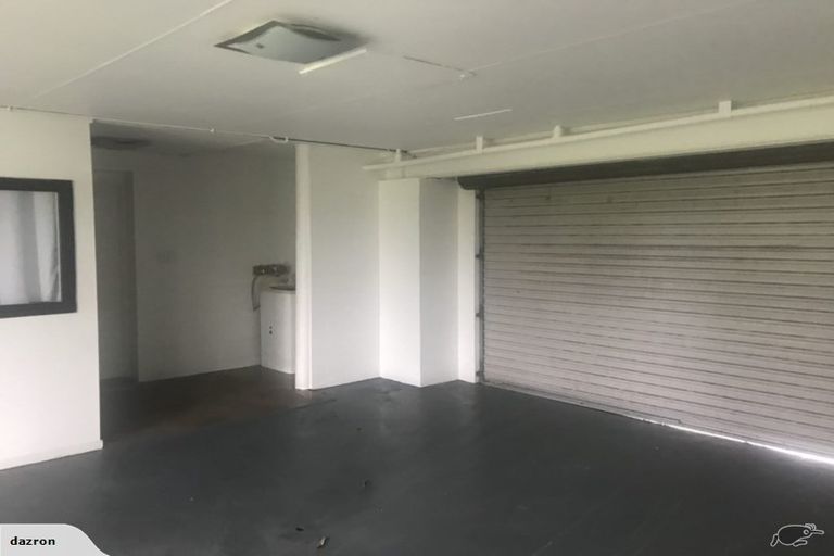 Photo of property in 19 Holt Avenue, Torbay, Auckland, 0630