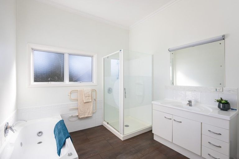 Photo of property in 46 Takiroa Street, Urenui, 4375