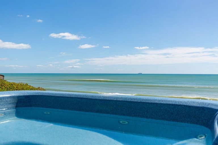 Photo of property in 279 Pukehina Parade, Pukehina, Te Puke, 3189