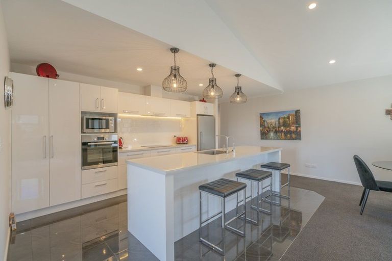 Photo of property in 2 Debenham Drive, Whitianga, 3510