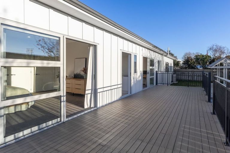 Photo of property in 37 Fairfield Road, Levin, 5510