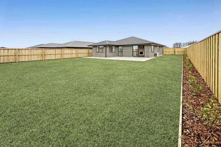 Photo of property in 42 Stackwood Avenue, Woodend, 7691