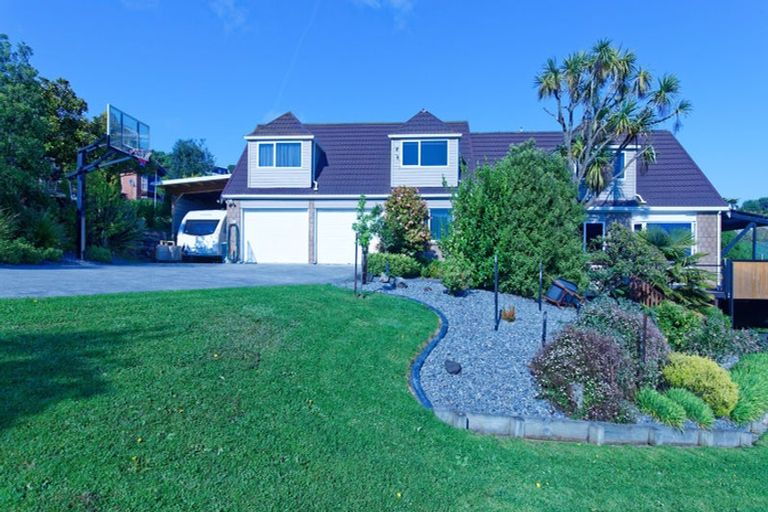 Photo of property in 18 Woodside Common, Westmorland, Christchurch, 8025