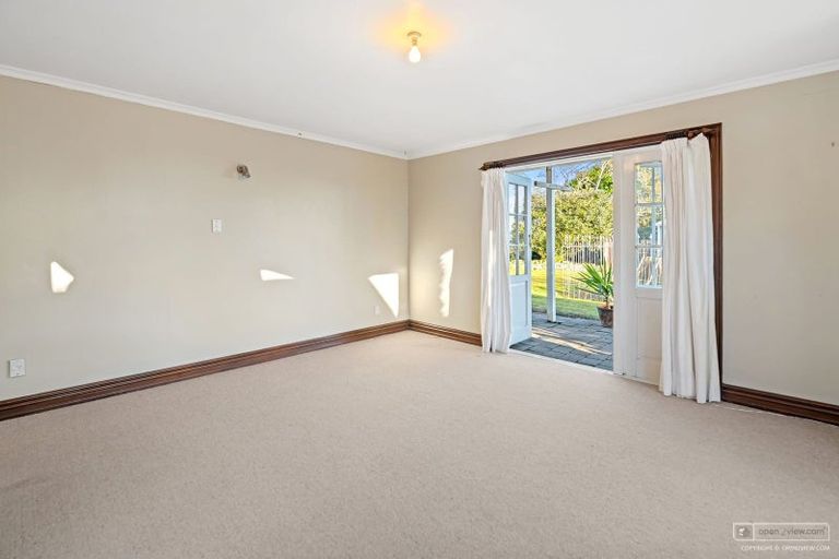 Photo of property in 218 Frankley Road, Frankleigh Park, New Plymouth, 4310