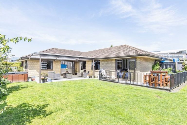 Photo of property in 10 Stamford Place, Ohauiti, Tauranga, 3112