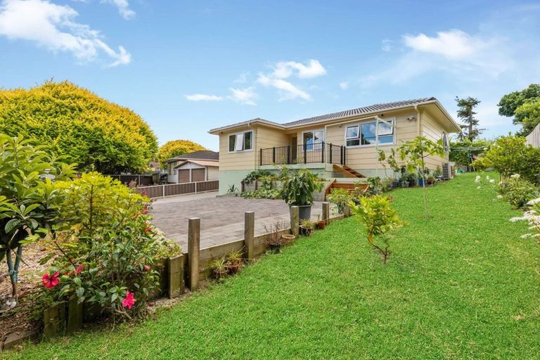 Photo of property in 4 Galilee Avenue, Red Hill, Papakura, 2110