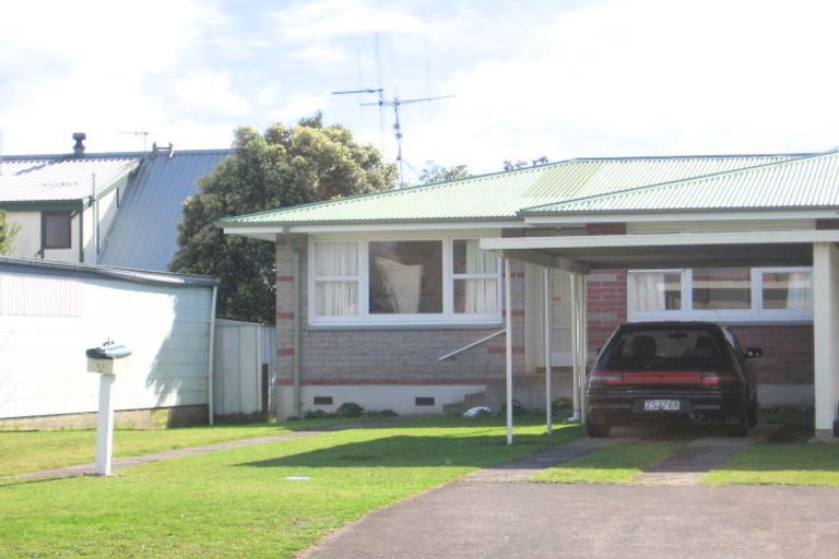 Photo of property in 33a Ngatai Road, Otumoetai, Tauranga, 3110
