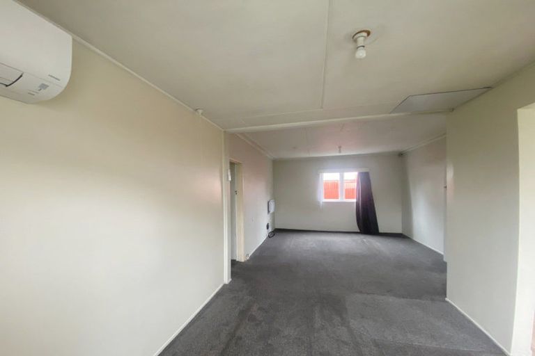 Photo of property in 102 Barbour Street, Waltham, Christchurch, 8011
