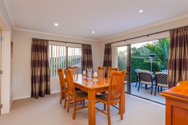 Photo of property in 50 Landing Road, Titirangi, Auckland, 0604