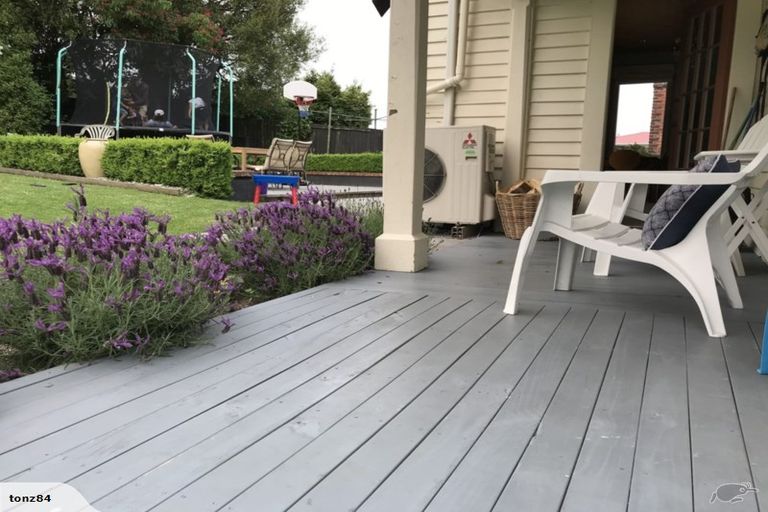 Photo of property in 1 Nelson Terrace, Seaview, Timaru, 7910