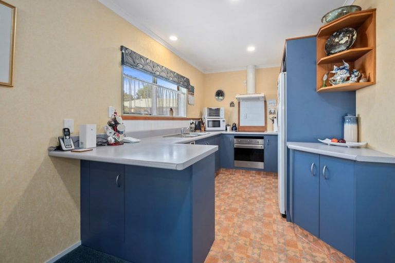 Photo of property in 4a Hoyte Place, Pukehangi, Rotorua, 3015