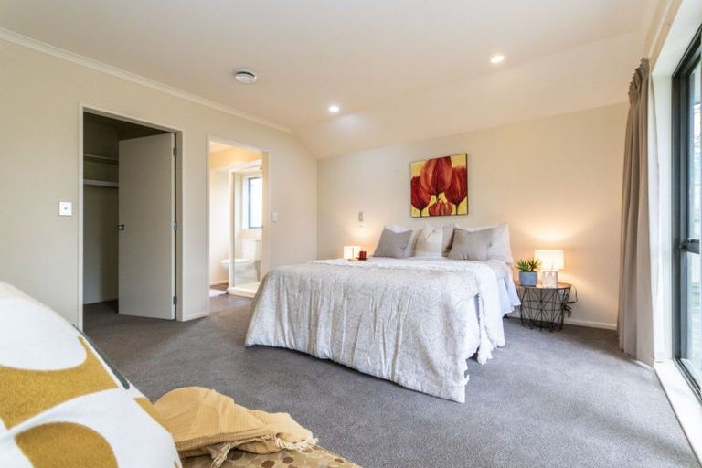 Photo of property in 7 Lourie Way, Fitzherbert, Palmerston North, 4410