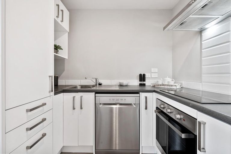 Photo of property in 3/20 Kerewhenua Crescent, Hobsonville, 0616