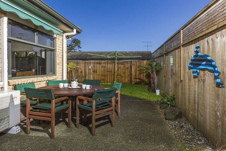 Photo of property in 2 Milton Road, Orewa, 0931