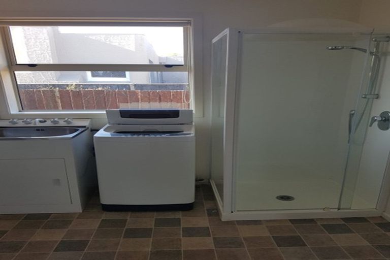 Photo of property in 1/83 Yaldhurst Road, Sockburn, Christchurch, 8042