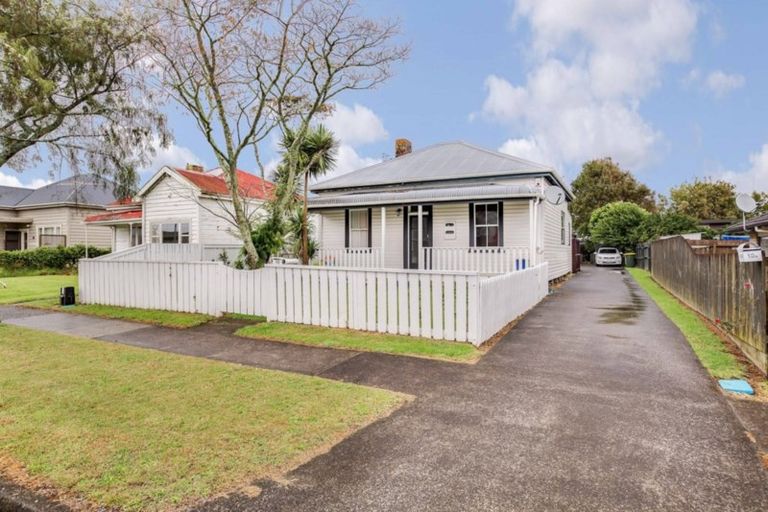 Photo of property in 12 Albert Street, Pukekohe, 2120