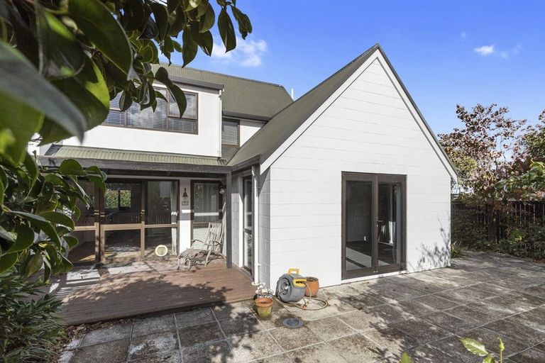 Photo of property in 62a Merivale Lane, Merivale, Christchurch, 8014