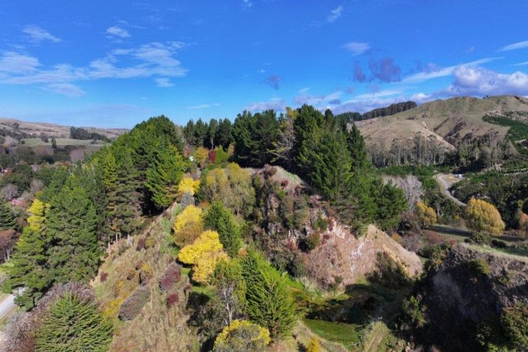 Photo of property in 1305 Opaki Kaiparoro Road, Mauriceville, Masterton, 5882