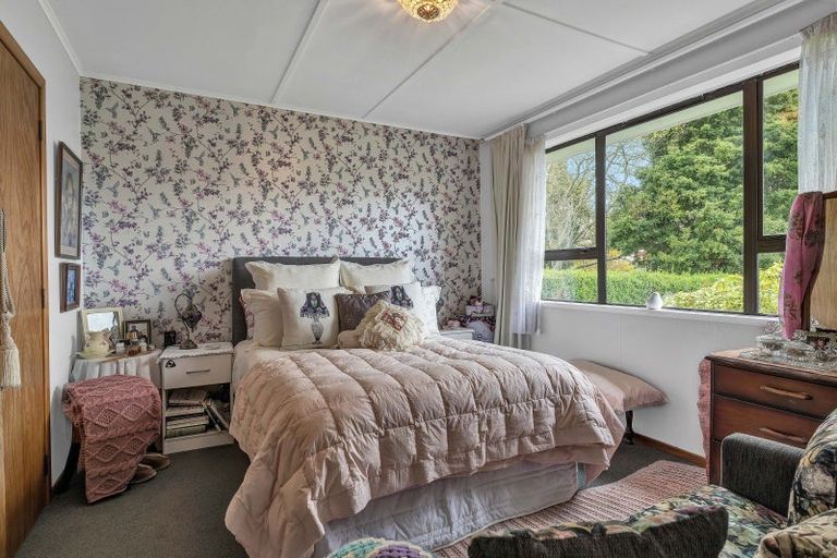 Photo of property in 21 Mills Street, Eltham, 4322