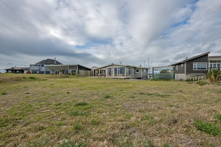 Photo of property in 18a Marine Parade South, Foxton Beach, Foxton, 4815