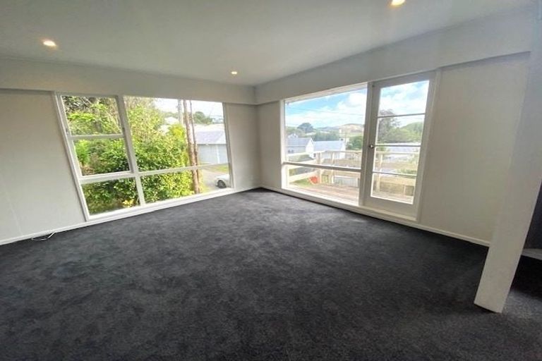 Photo of property in 26 Middleton Road, Johnsonville, Wellington, 6037