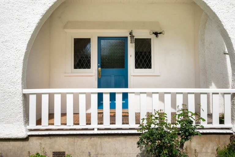 Photo of property in 903 Caroline Road, Mayfair, Hastings, 4122