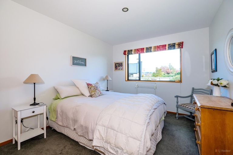 Photo of property in 51 Tancred Street, Geraldine, 7930