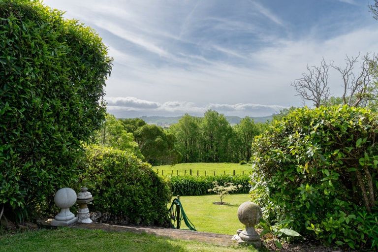 Photo of property in 8 Maungahina Road, Te Ore Ore, Masterton, 5886