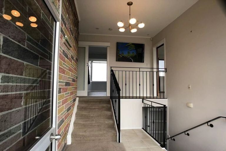 Photo of property in 14 Carole Crescent, Pakuranga, Auckland, 2010