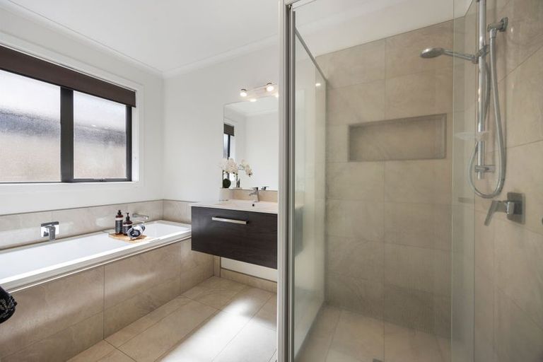 Photo of property in 256 Dixon Road, Fitzroy, Hamilton, 3206